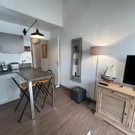 Bel - 2 Chambres- Bord De Plage- Vue Mer-climatise *