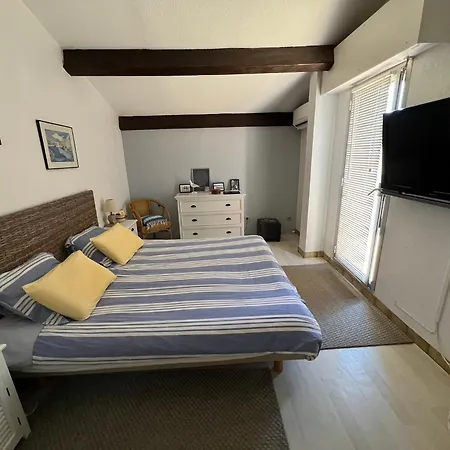 Bel - 2 Chambres- Bord De Plage- Vue Mer-climatise * Bormes-les-Mimosas